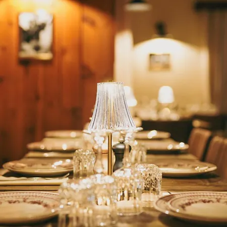 La Table D' Hotel *